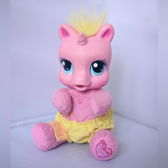 Hasbro 2007 My Little Pony “Rarity the Unicorn” Plush - Picture 1 of 12